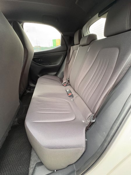 2021 Toyota Yaris - photo 9