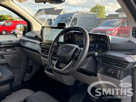 2026 Ford Tourneo Custom - photo 8