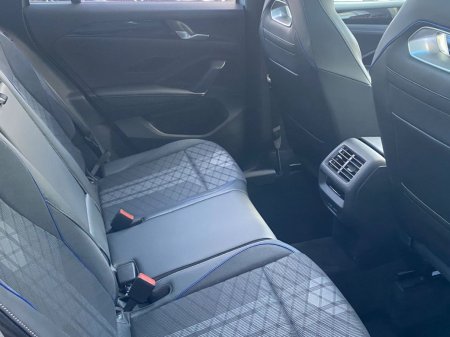 2025 Volkswagen Tiguan - photo 10
