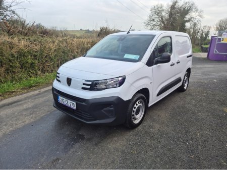 2024 Peugeot Partner PRO PLUS 1.5 HDI 100 1