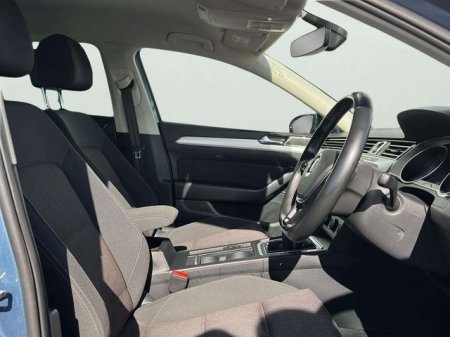 2017 Volkswagen Passat - photo 8