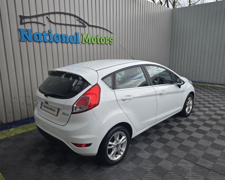 2016 Ford Fiesta - photo 3