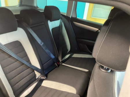 2015 Volkswagen Passat - photo 10
