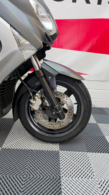 2014 YAMAHA X-Max - photo 14