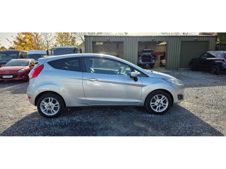 2016 Ford Fiesta - photo 8