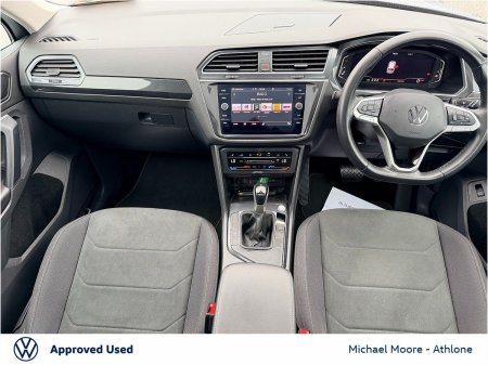 2024 Volkswagen Tiguan - photo 2
