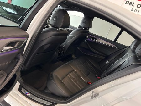 2018 BMW 5-Series - photo 16
