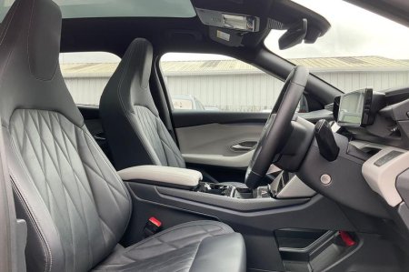 2025 Ford Capri - photo 17