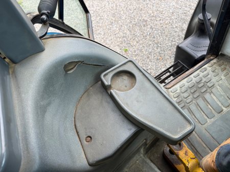 1999 New Holland 8160 - photo 18