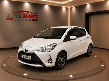 2019 Toyota Vitz - photo 4