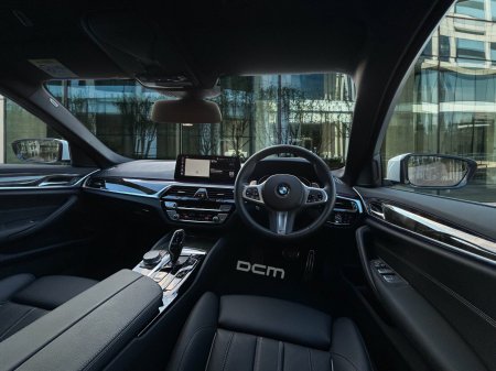 2020 BMW 5-Series - photo 10
