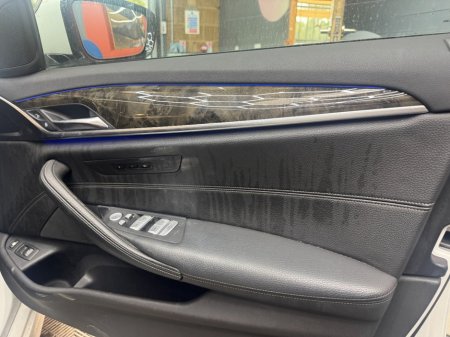 2019 BMW 5-Series - photo 17