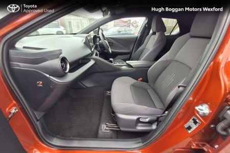 2025 Toyota C-HR - photo 6