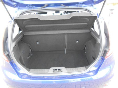 2016 Ford Fiesta - photo 4