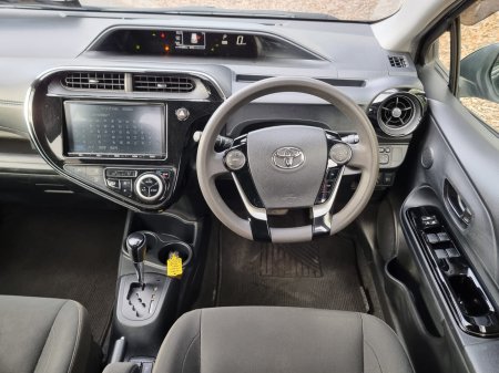 2020 Toyota Aqua - photo 14