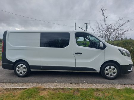 2023 Renault Trafic - photo 26