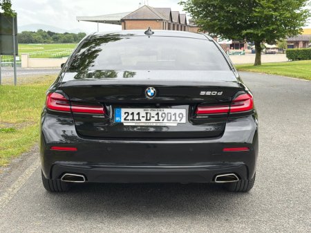 2021 BMW 5-Series - photo 6