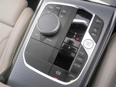2026 BMW 3-Series - photo 10