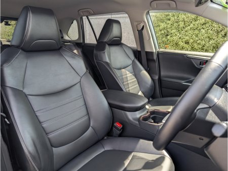 2021 Toyota RAV4 - photo 13