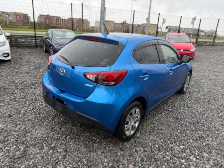 2017 Mazda Demio - photo 11