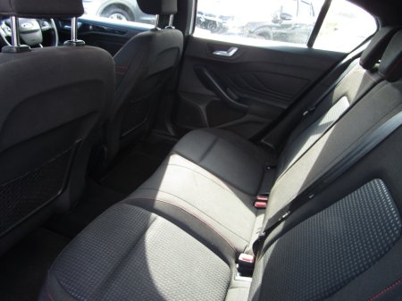 2020 Ford Focus - photo 9