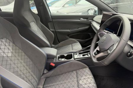 2026 Volkswagen Golf - photo 17