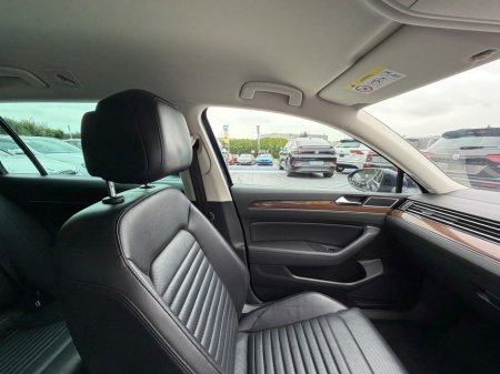2019 Volkswagen Passat - photo 21