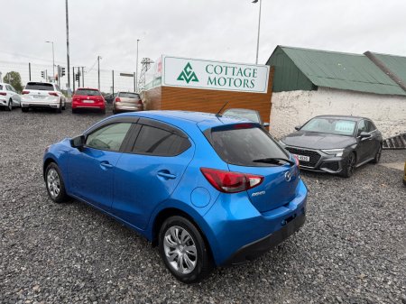 2017 Mazda Demio - photo 3