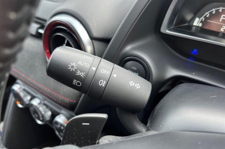 2024 Mazda Mazda2 - photo 14