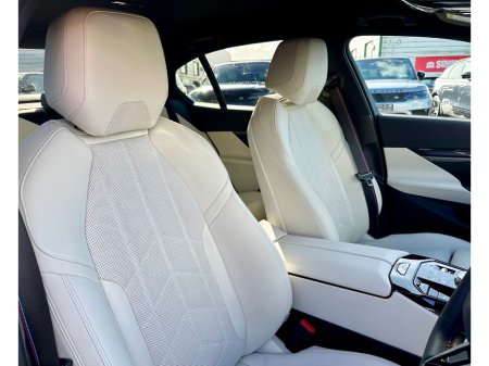 2026 BMW 5-Series - photo 10