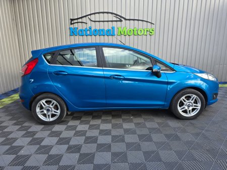2014 Ford Fiesta - photo 2
