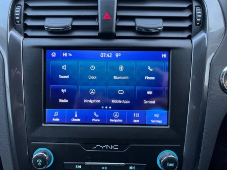 2020 Ford Mondeo - photo 21