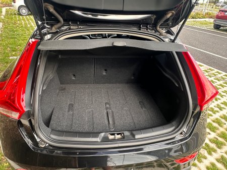 2018 Volvo V40 - photo 24