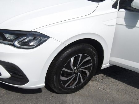 2024 Volkswagen Polo - photo 12