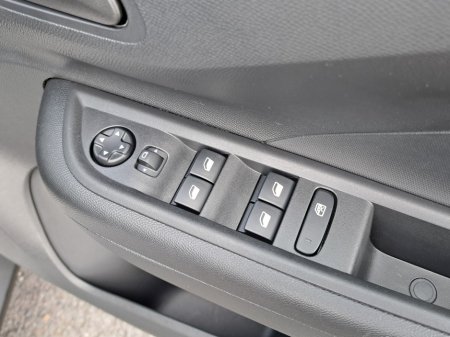 2026 Opel Frontera - photo 31