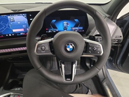 2026 BMW 1-Series - photo 5