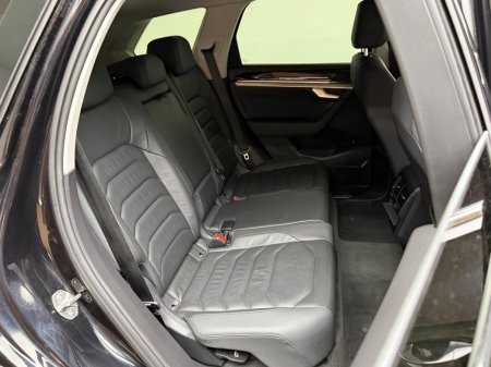 2019 Volkswagen Touareg - photo 11
