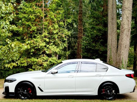 2022 BMW 5-Series - photo 18