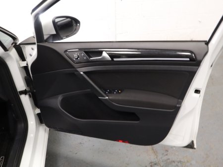 2018 Volkswagen Golf - photo 24