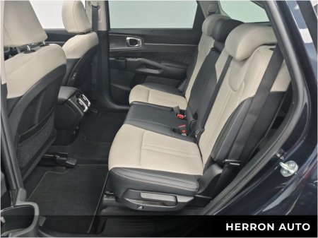 2024 Kia Sorento - photo 8