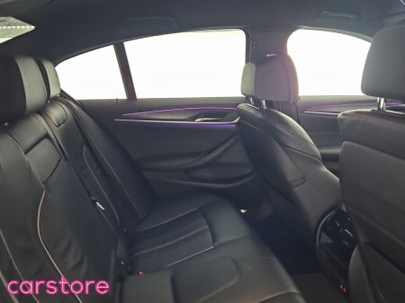 2021 BMW 5-Series - photo 10
