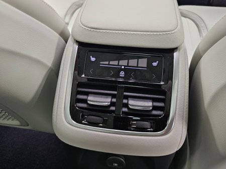 2025 Volvo XC90 - photo 15