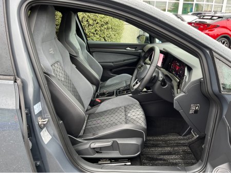 2024 Volkswagen Golf - photo 10