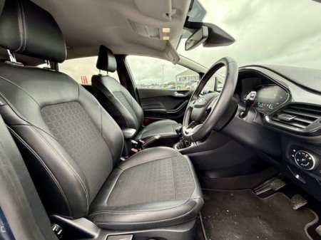 2021 Ford Fiesta - photo 8