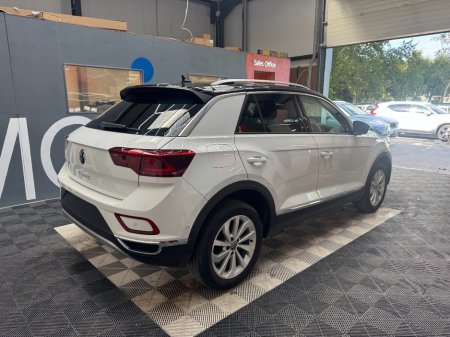 2024 Volkswagen T-Roc - photo 3