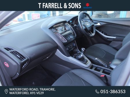 2015 Ford Focus - photo 11