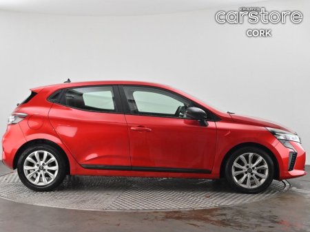 2024 Renault Clio - photo 2