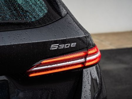 2024 BMW 5-Series - photo 5