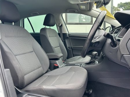 2020 Volkswagen Golf - photo 9