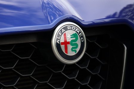 2023 Alfa Romeo Stelvio - photo 3